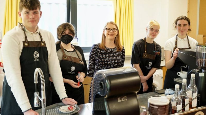 Cabinet Secretary meets pupils with disabilities in school coffee bar