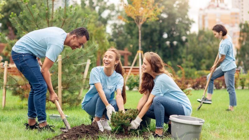 People gardening